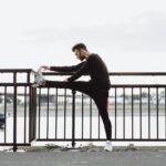 5 Easy Standing Ab Workouts (No Floor Required)